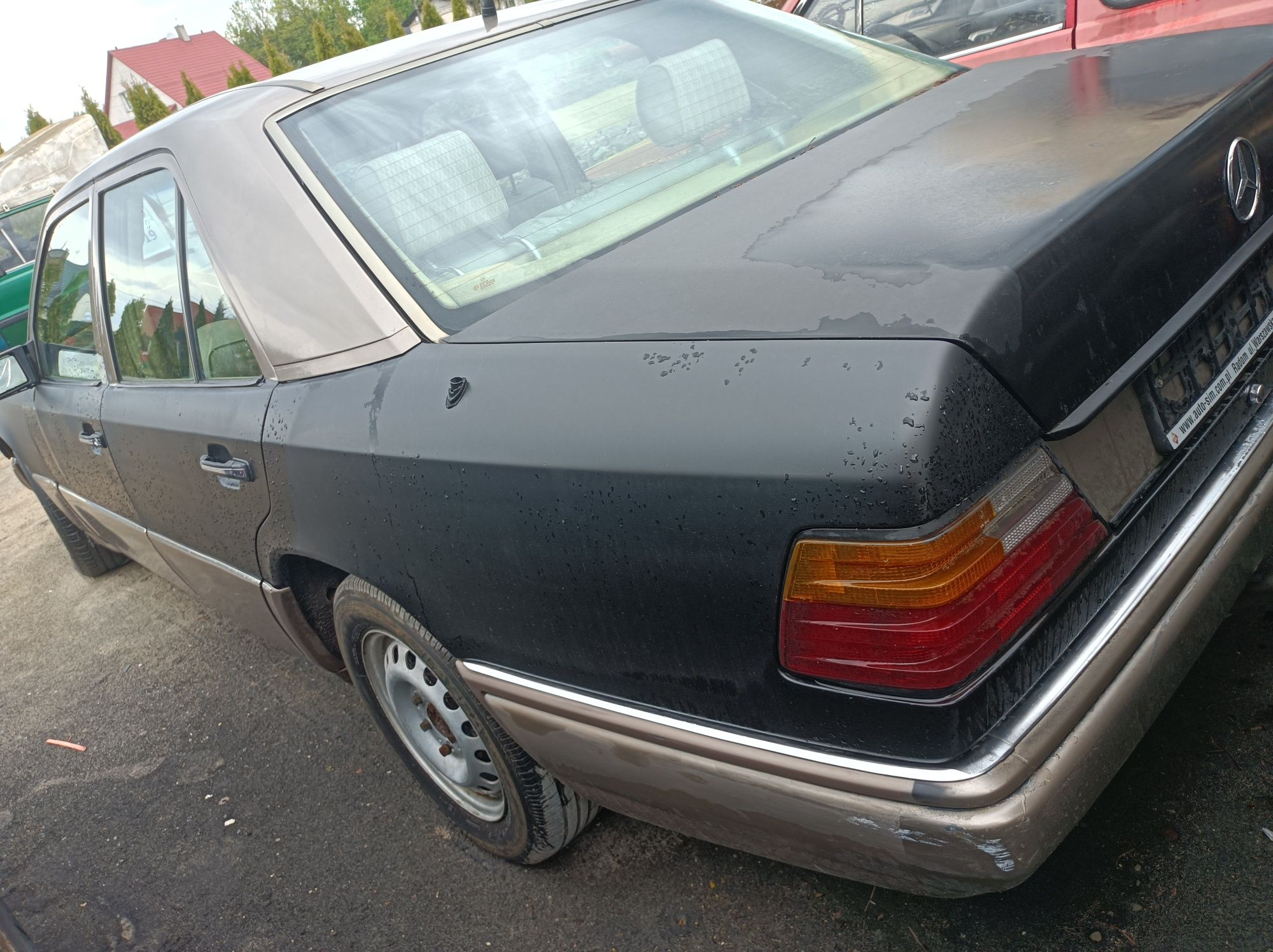 Zabytek do kolekcji w 124 Mercedes retro 2.3 benzyna automat