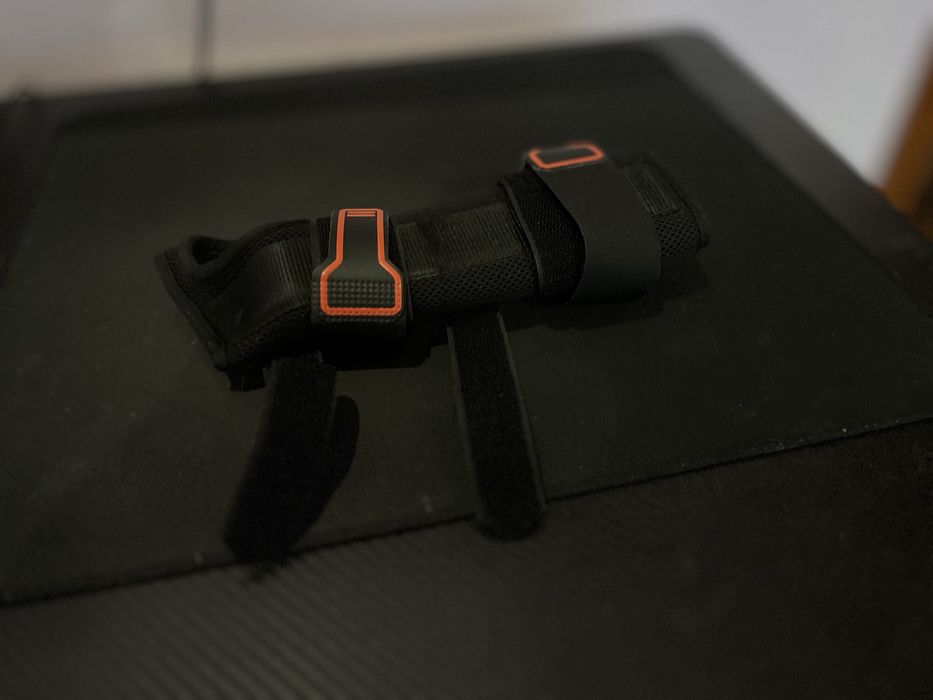 Ортез на променево-зап'ястковий суглоб, відкритий