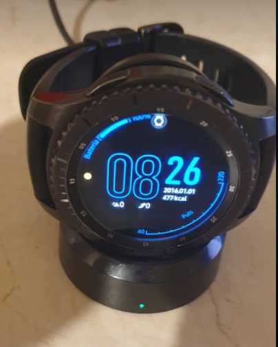 Zegarek Samsung gear s3 frotniter.