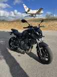 Yamaha MT-07  5000 km 35 kw Deslimitada
