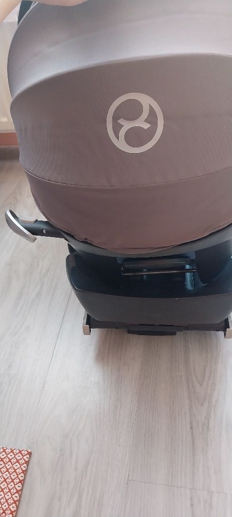 CYBEX ATON Q PLUS z bazą I adapterami