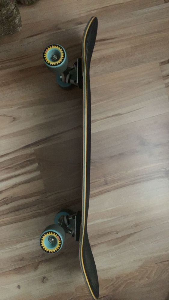 Globe cruiser Big Bad Bruiser Lotus