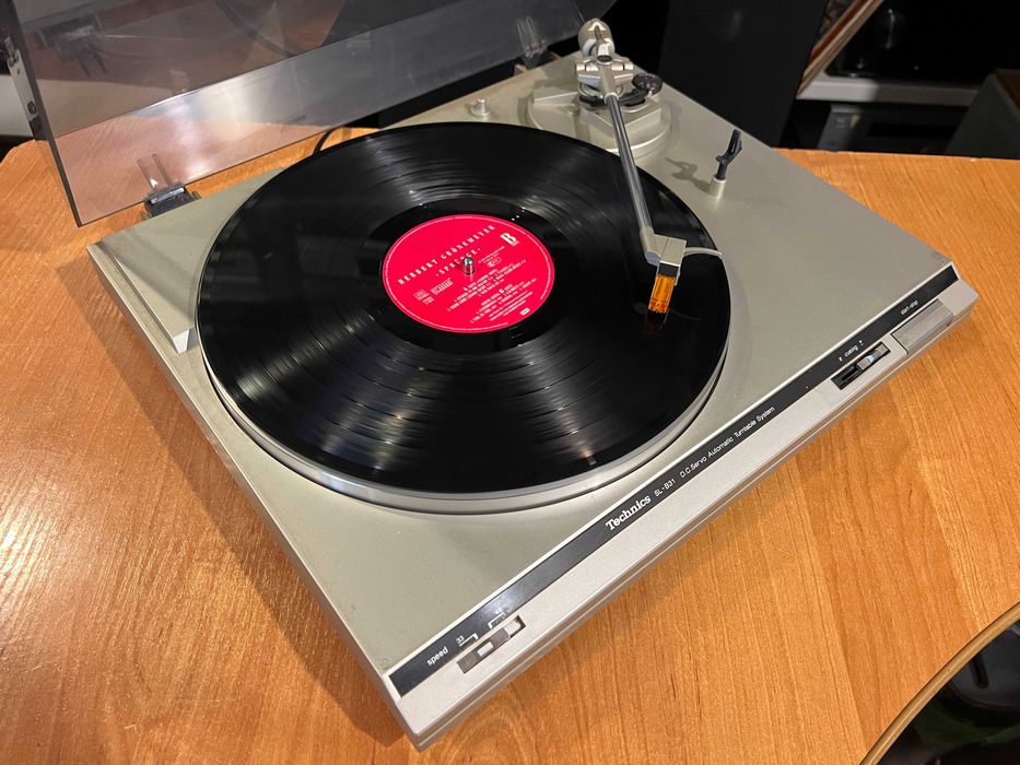 Gramofon Technics SL-B31 Automat, Audio Room