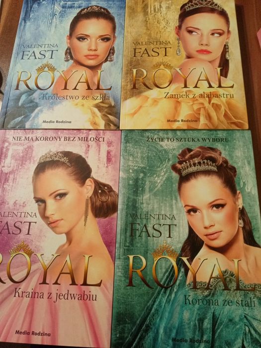 Zestaw książek Valentina fast royal królestwo ze szkła