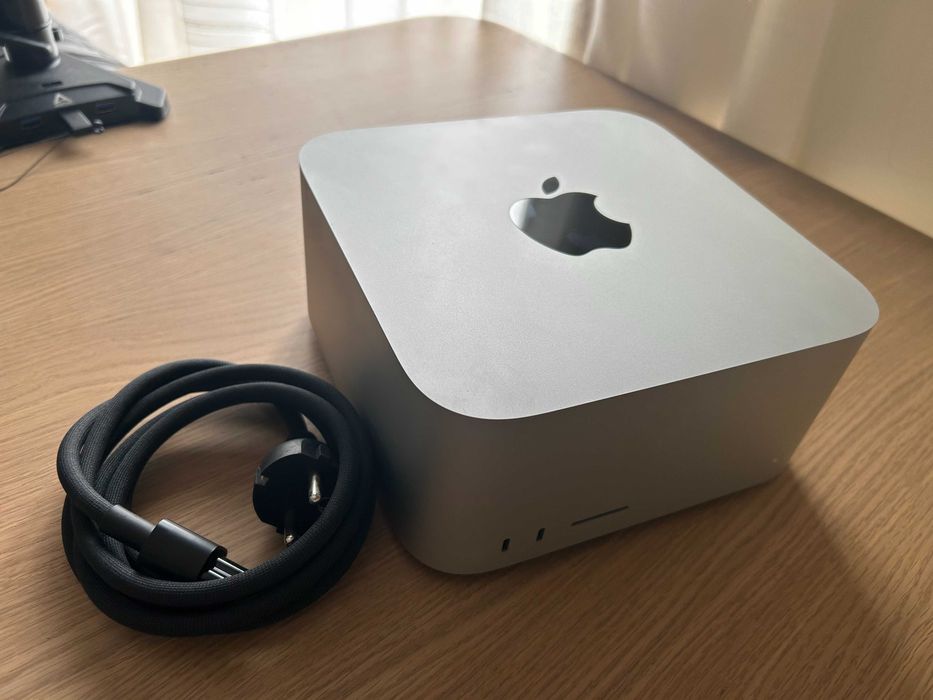 Mac Studio M2 Max 32GB RAM 512GB