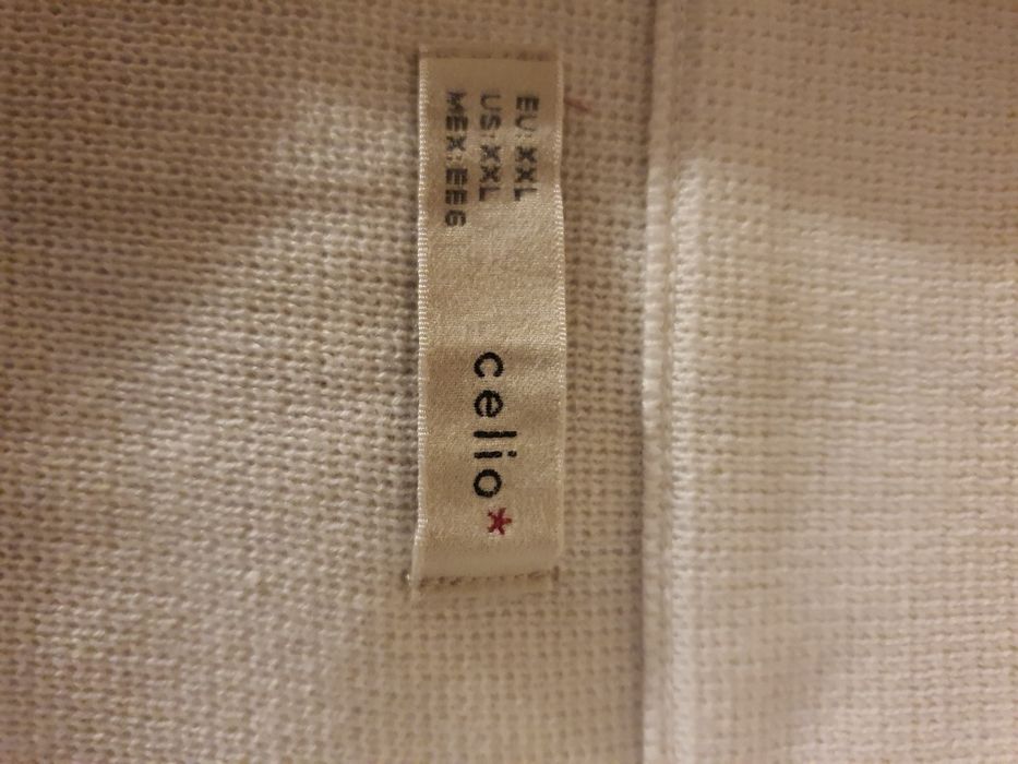 Bluza Celio biała, grubo szyta, na zamek roz.xxl