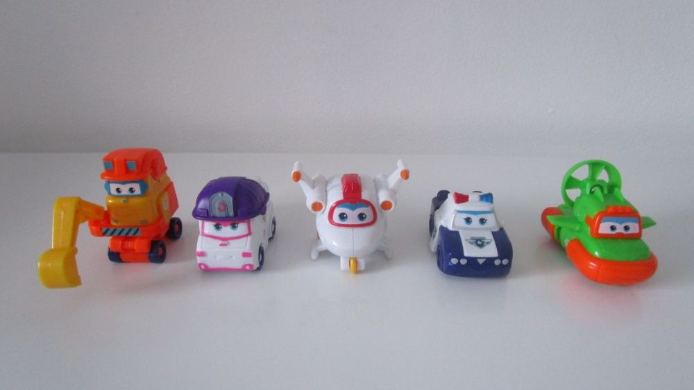 Conjunto 5 Super Wings 3ª Temporada (Zoey, Astro, Kim, Scoop e Swampy)