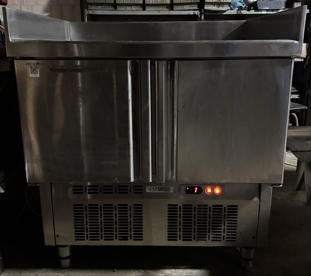 Bancada refrigerada em inox