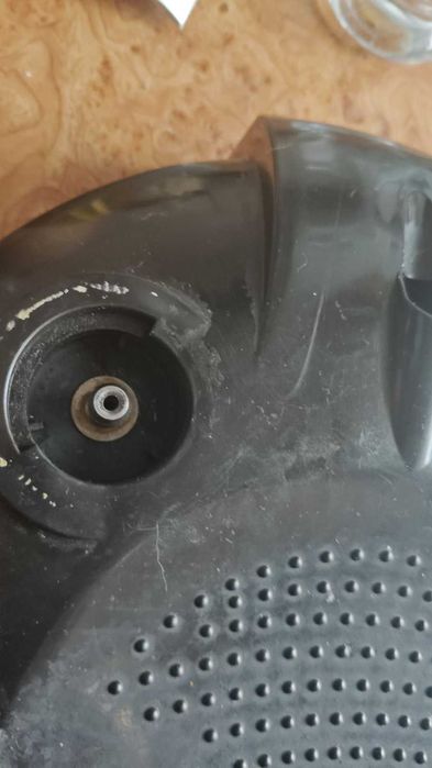 Мультиварка-скороварка  REDMOND RMC- M4504 б\у