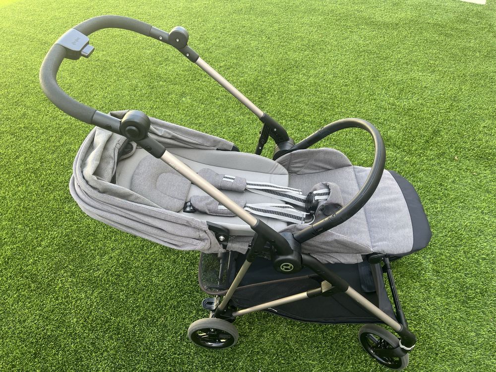 Carrinho cybex gold melio carbon ultraleve