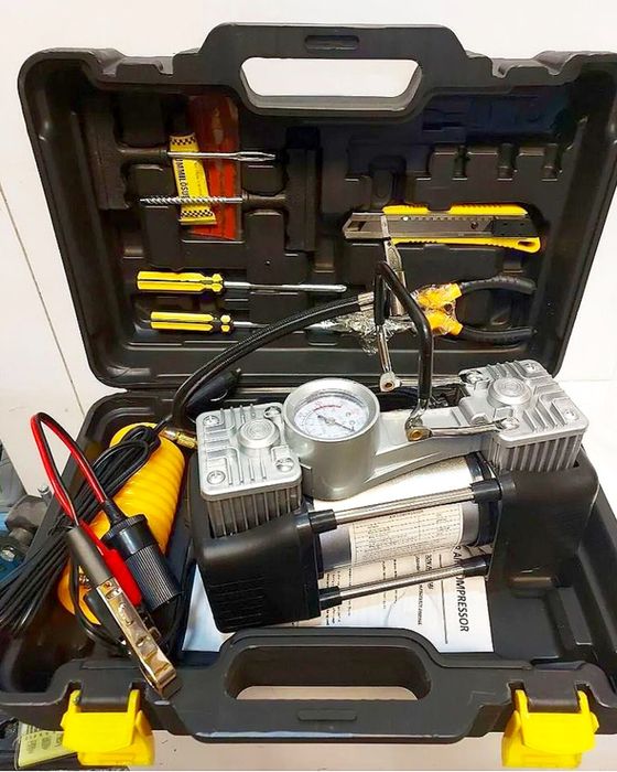 Двух поршневой автомобильный компрессор насос с набором инструментов