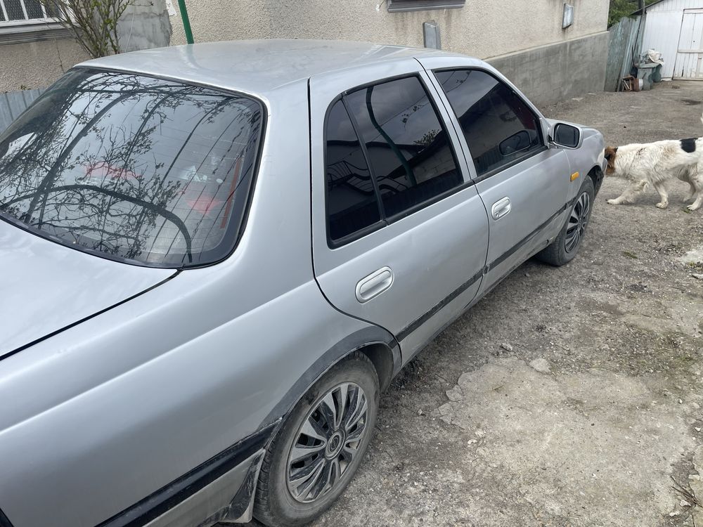 Nissan Sunny 1995