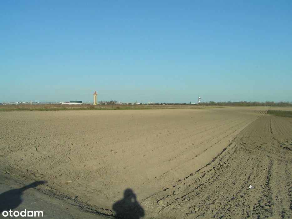 Działka inwestycyjna . Janka Muzykanta Warszawa