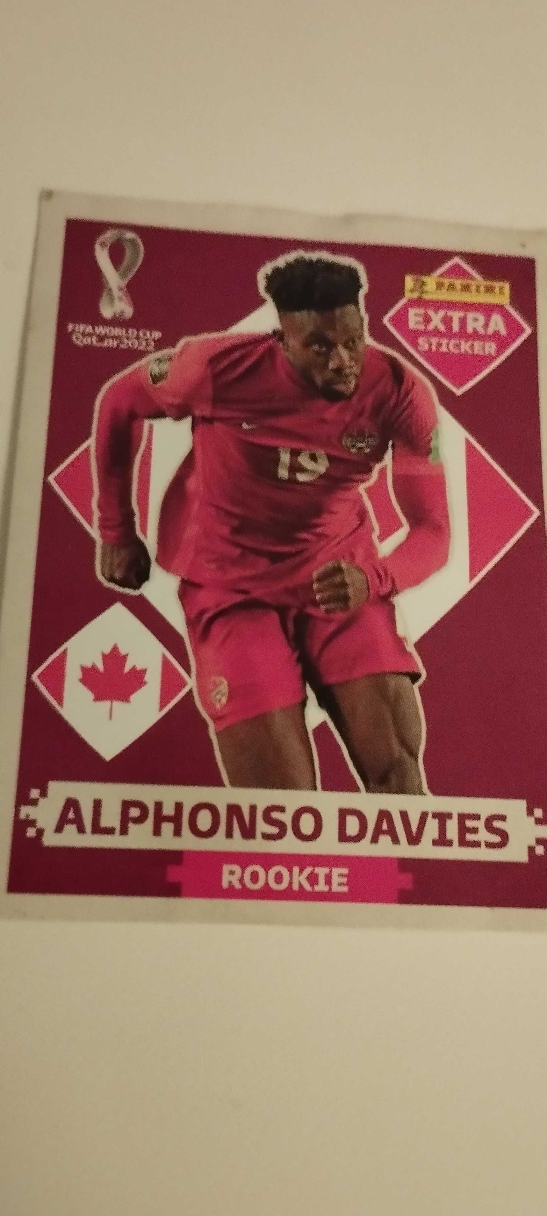 Carta Alphonso Davies extra sticker bronze
