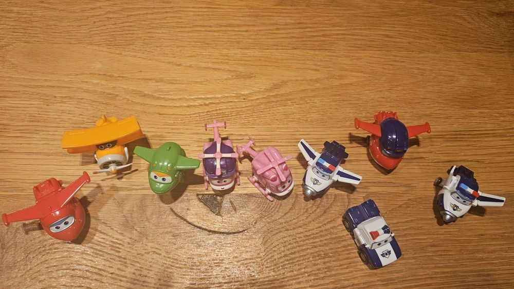 Super Wings 9 figurek