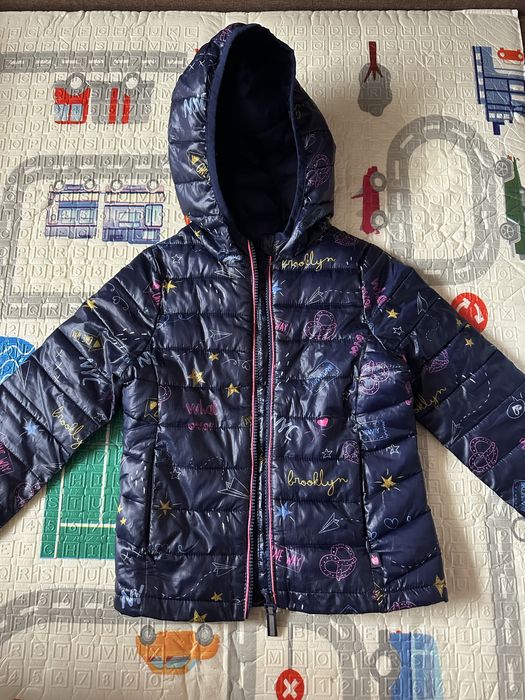 Куртка на дівчинку