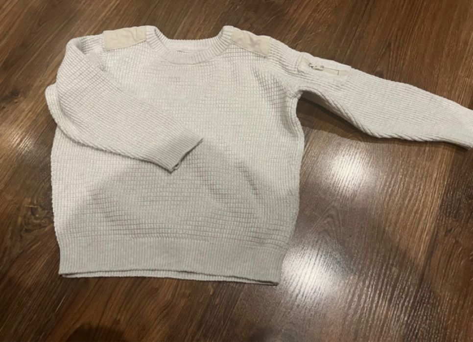 Sweter chłopięcy C&A rozmiar 104