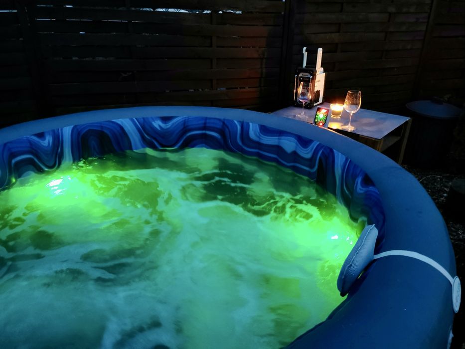 SPA Jacuzzi Santorini 60075 z serii Lay-Z-Spa™ w idealnym stanie