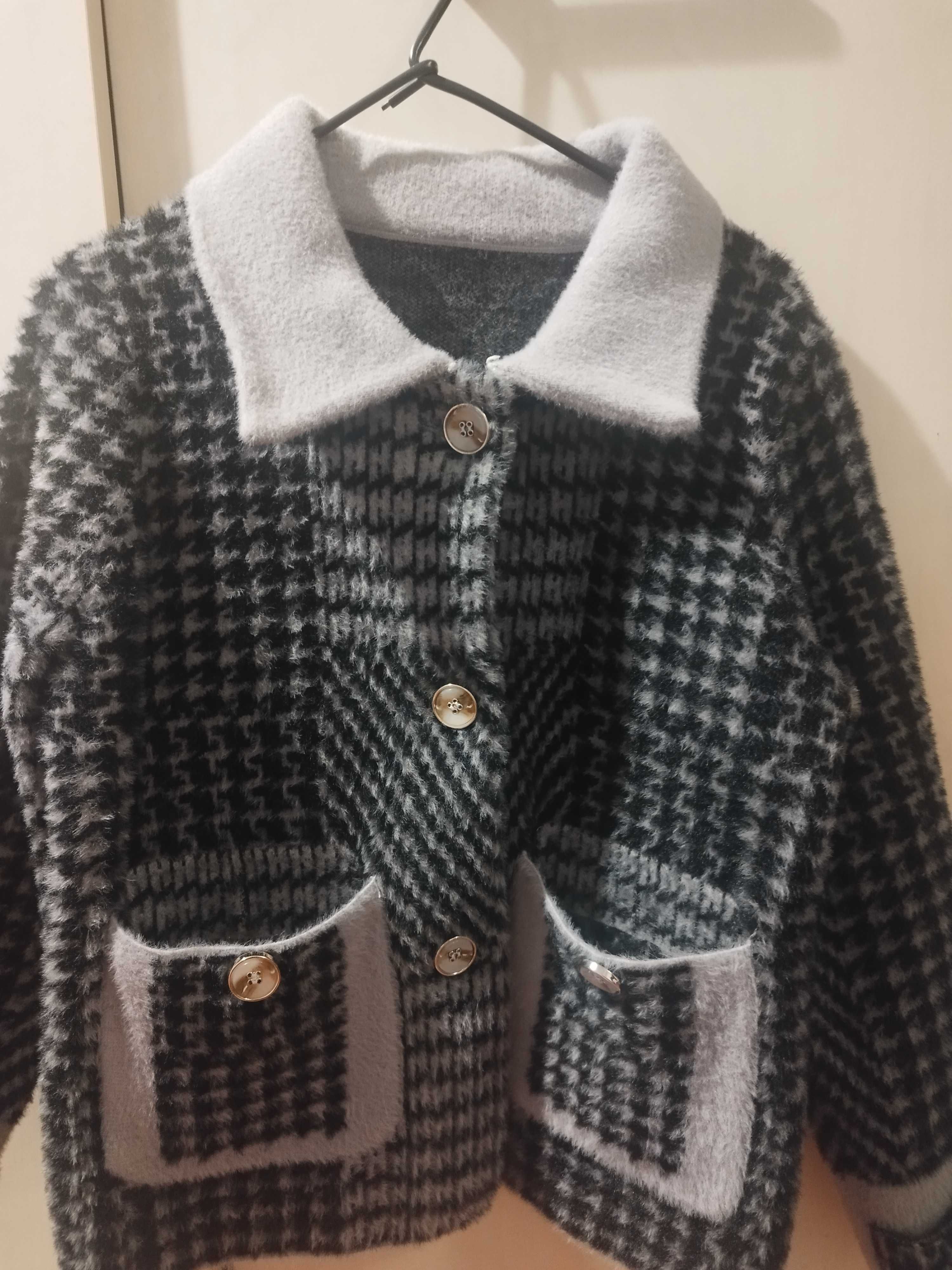 Gruby sweter rozpinany