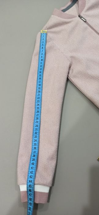 Костюм шкільний на худеньку дівчинку 7-9 років.