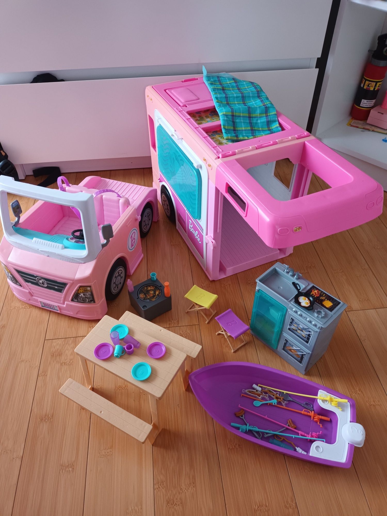 Barbie Kamper 3w1 GHL93