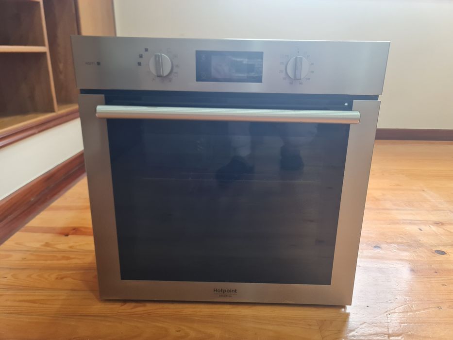 Vendo conjunto de Forno e placa  Marca  Ariston - Hotpoint