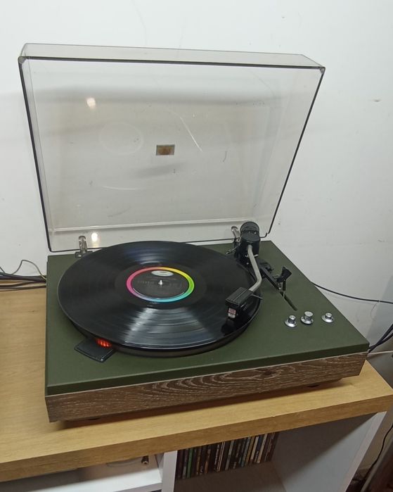 Проигрователь РАДИОТЕХНИКА ЭП-101 виниловых пластинок