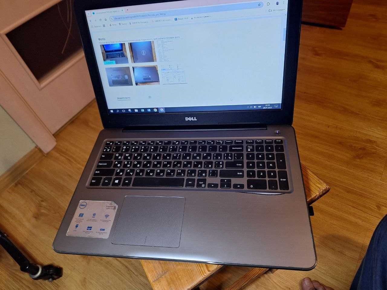 Ноутбук DELL Inspiron 5567. Екран 15,6'. Intel Core i3. Відеокарта AMD