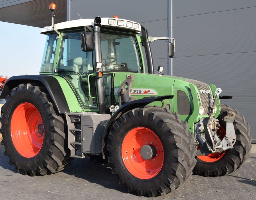 Ciągnik rolniczy Fendt 712 VARIO rok prod. 2007 mocowanie do ładowacza