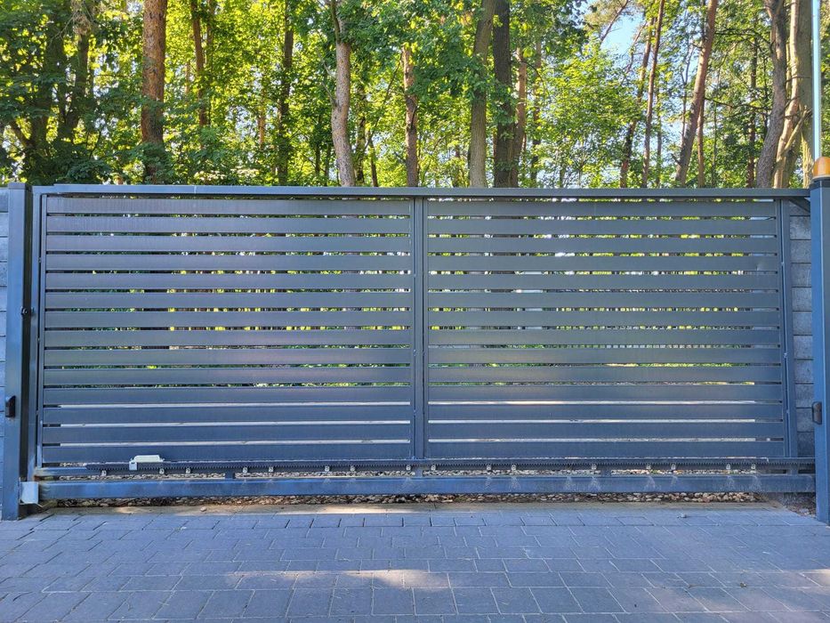 Ogrodzenie + brama przesuwna + furtka (używane)