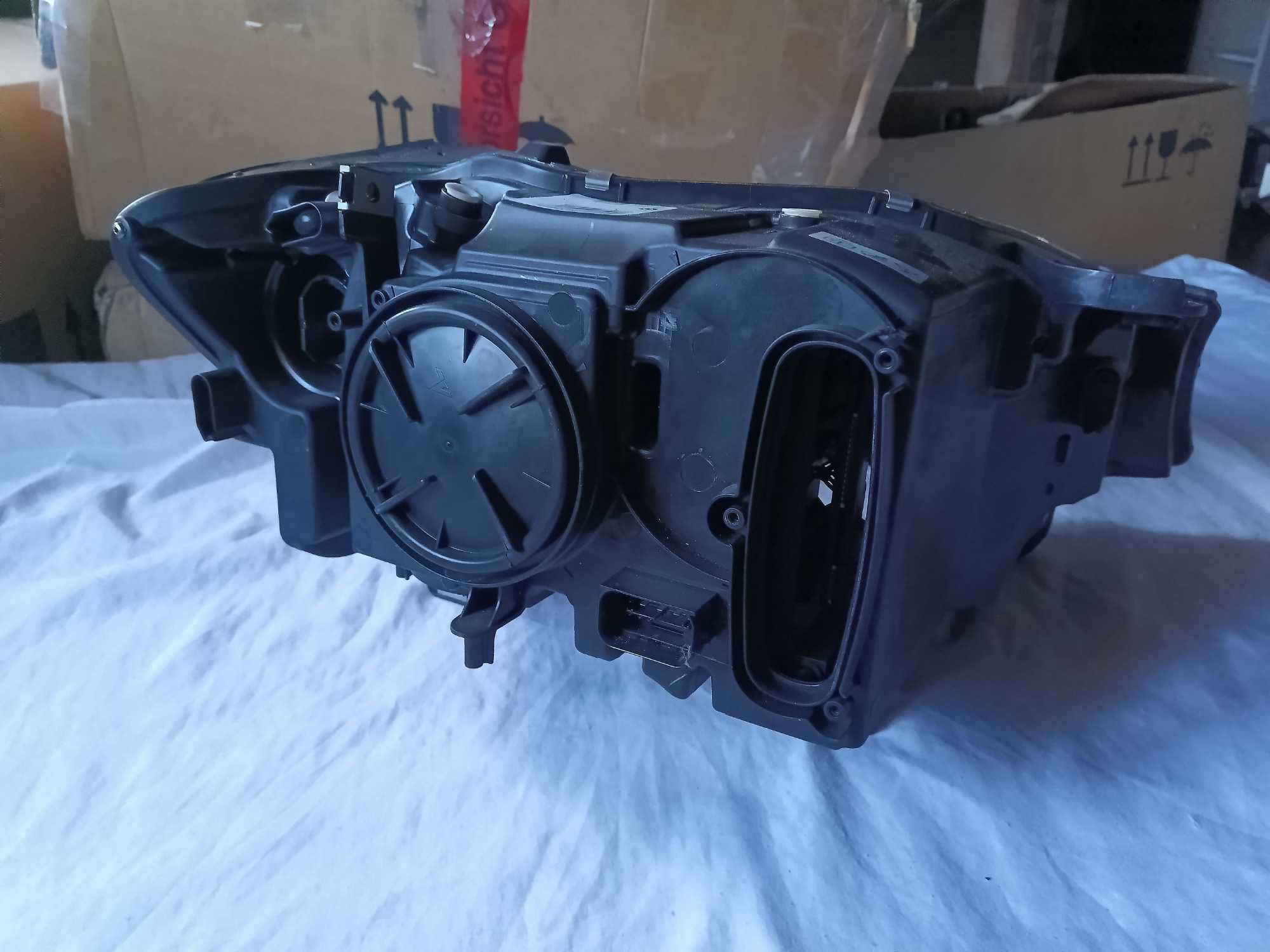 lampa BMW X3 F25 XENON