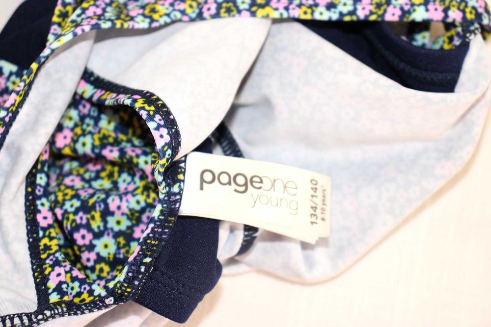 s8 PAGE ONE Dziewczęca Góra Kostiumu Sportowy Biustonosz Top 134/140