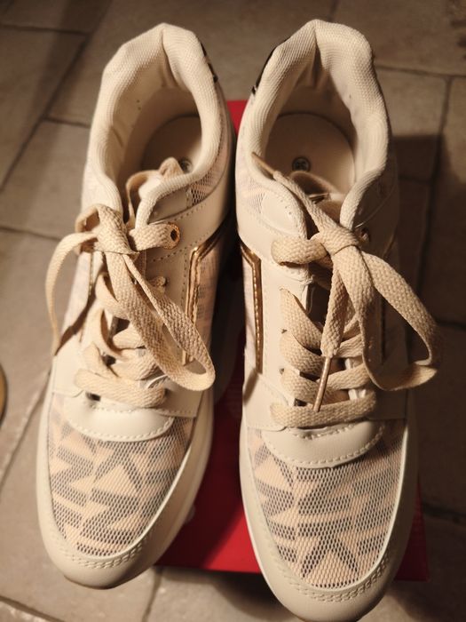 Buty Snickers rozmiar 38