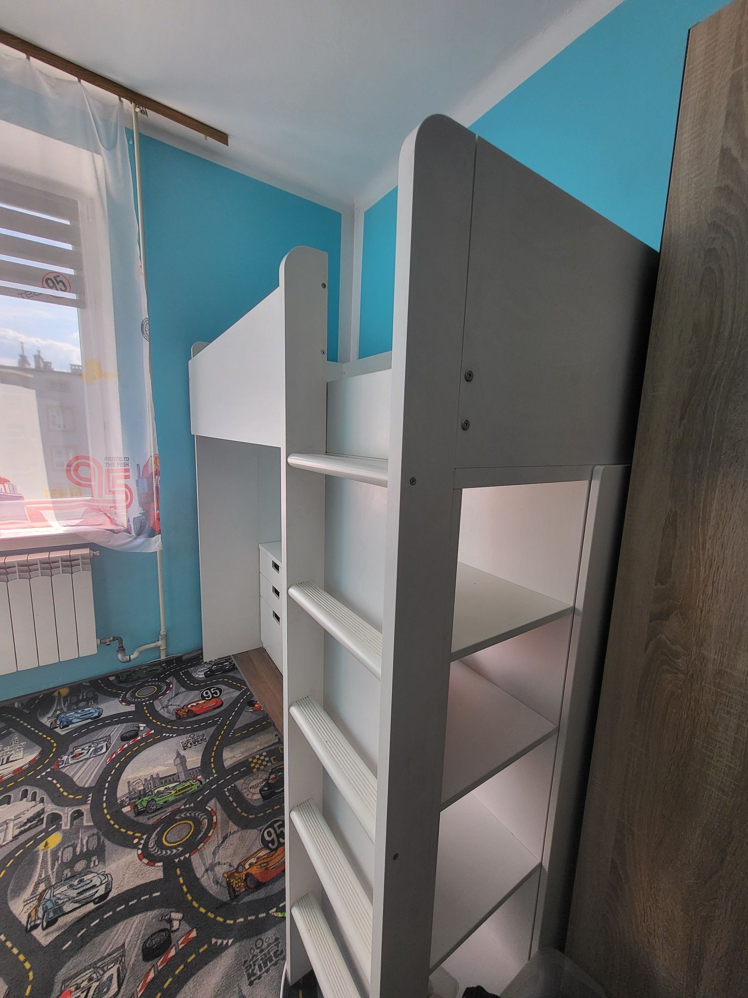 Łóżko piętrowe z biurkiem i szafa ikea białe