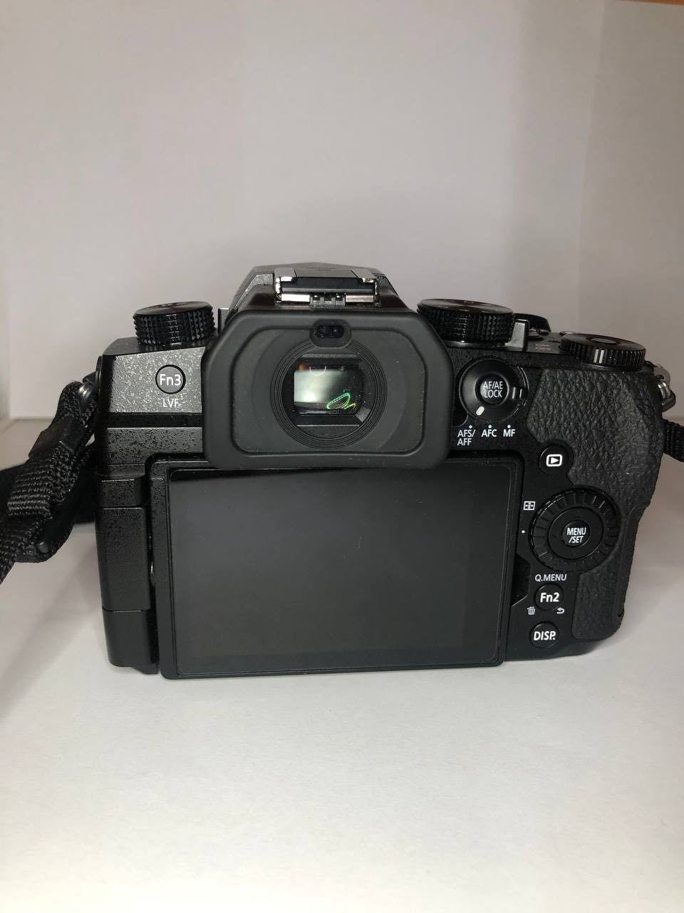 Продам камеру Panasonic Lumix g90