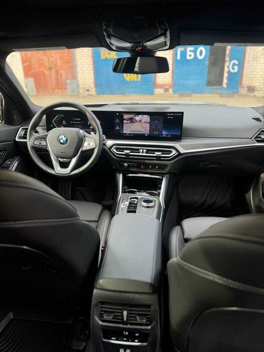 BMW 330i xDrive 2023