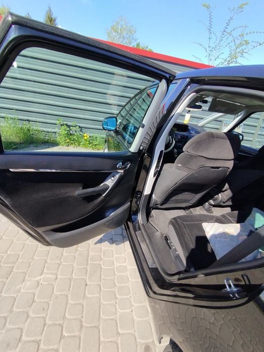 Авто має страховку