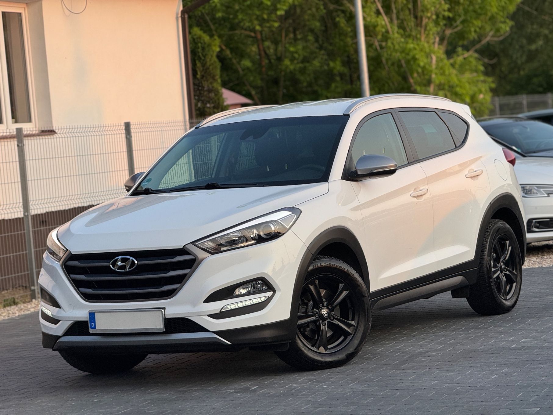 Hyundai Tucson 1.7CRDi 141KM AUT NAVI KAMERA LineAsist Ledy BLiS Oryg.LAKIER zNiemiec