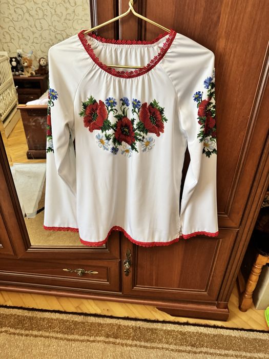 Продам вишиванку