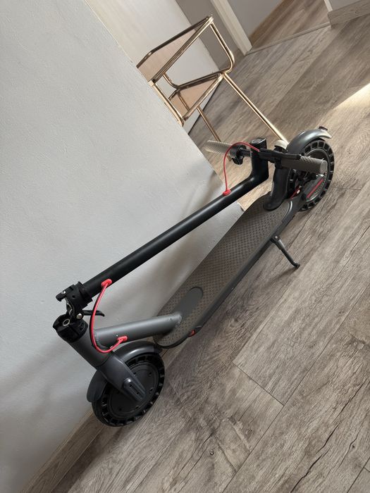 Hulajnoga elektryczna mało używana