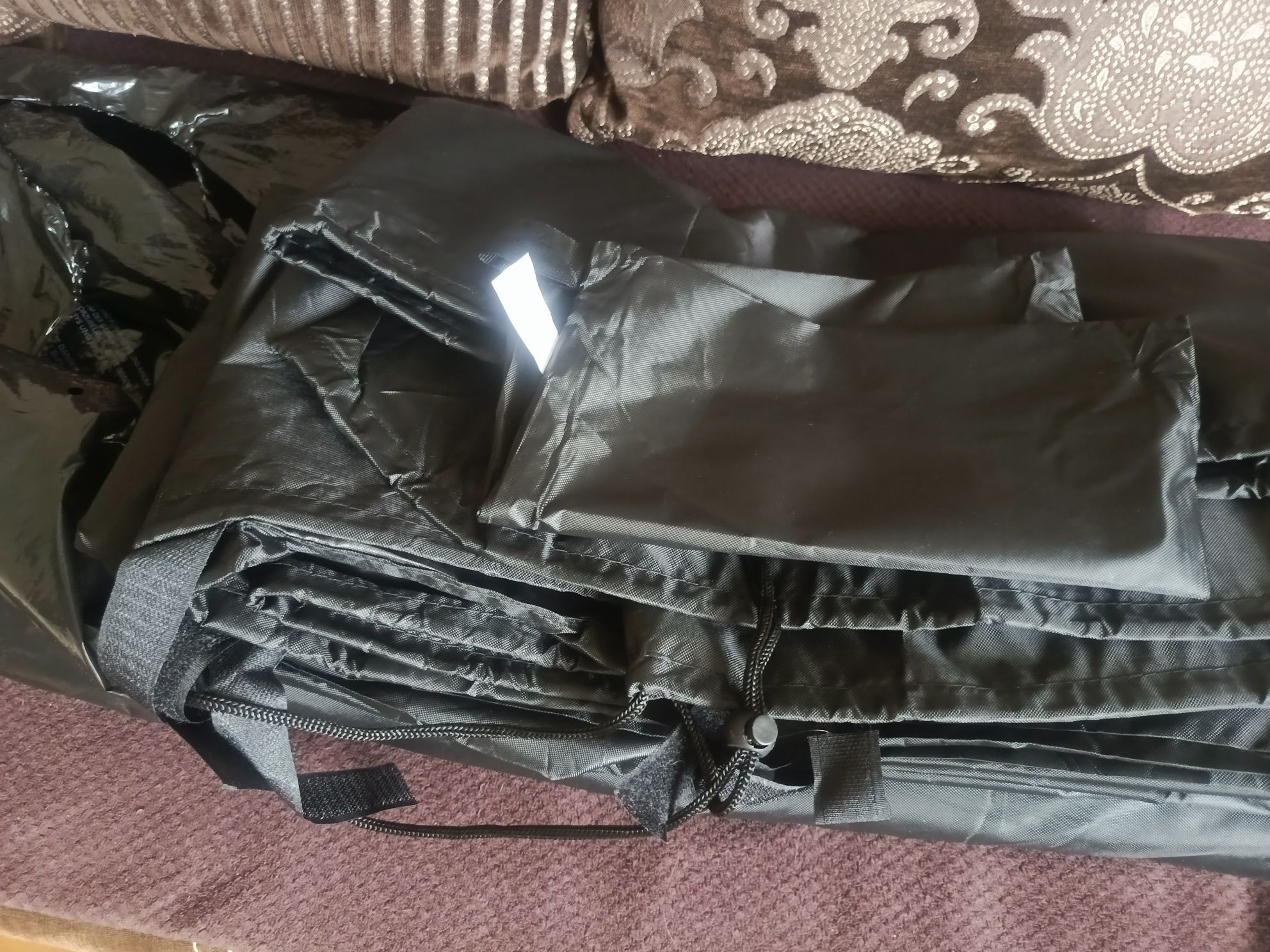 Gruby pokrowiec na stół ogrodowy 242z162x100cm