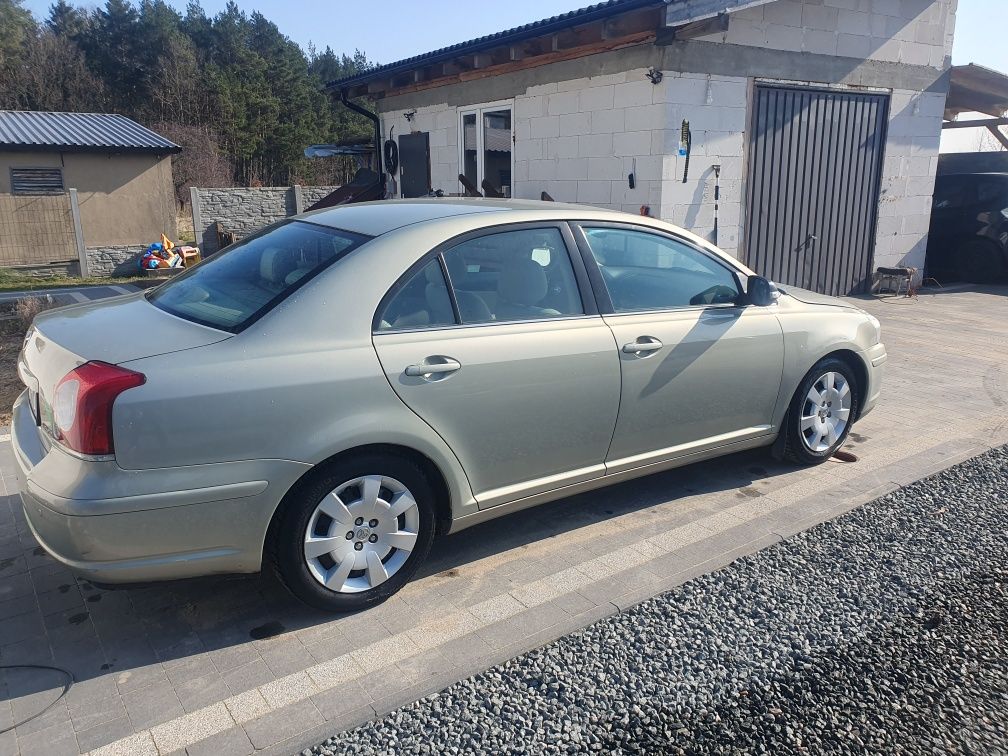 Toyota Avensis 1.8 vvti Lift Salon PL