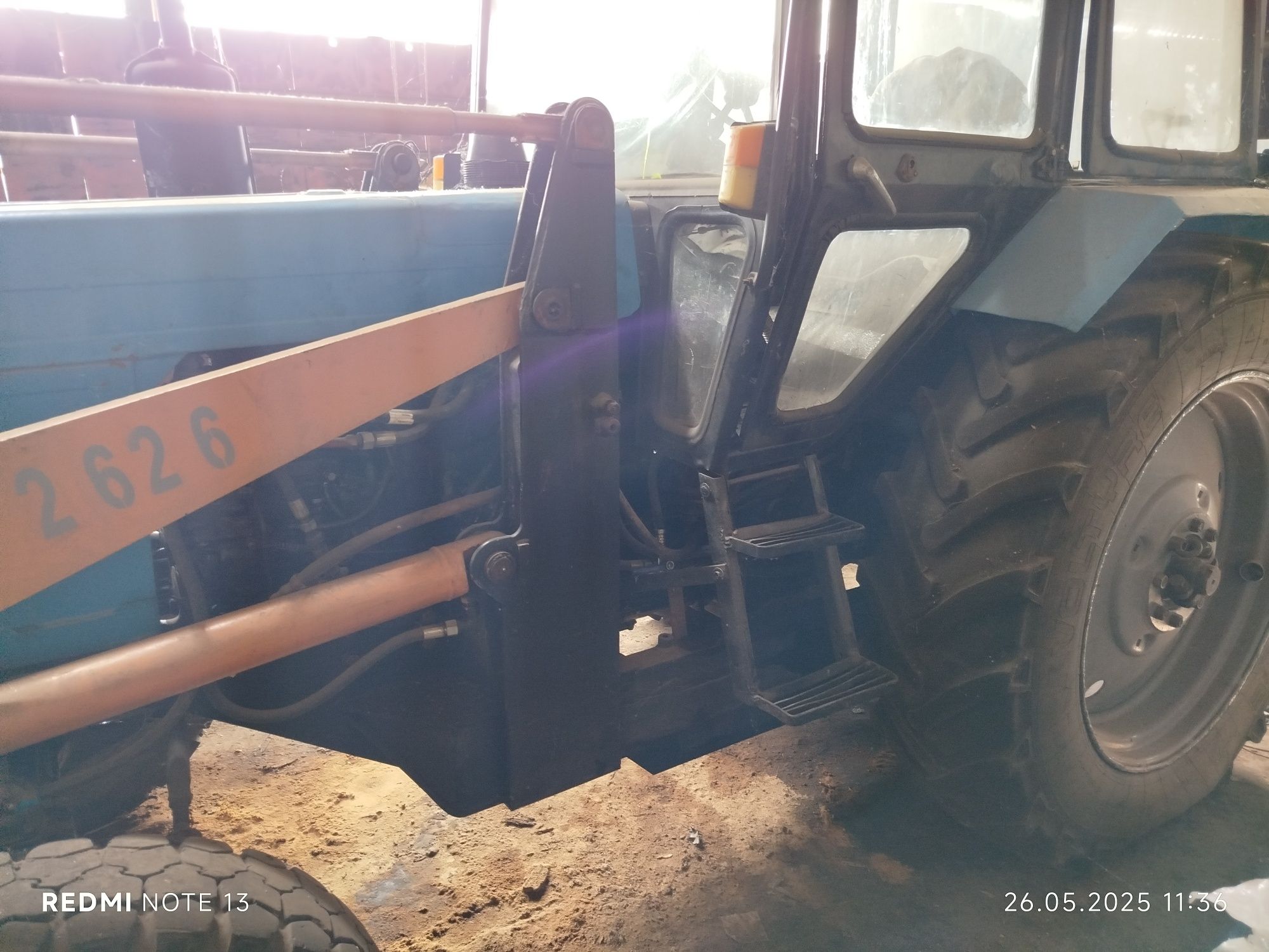 Продам трактор МТЗ 82 фронтальним погрузчіком.