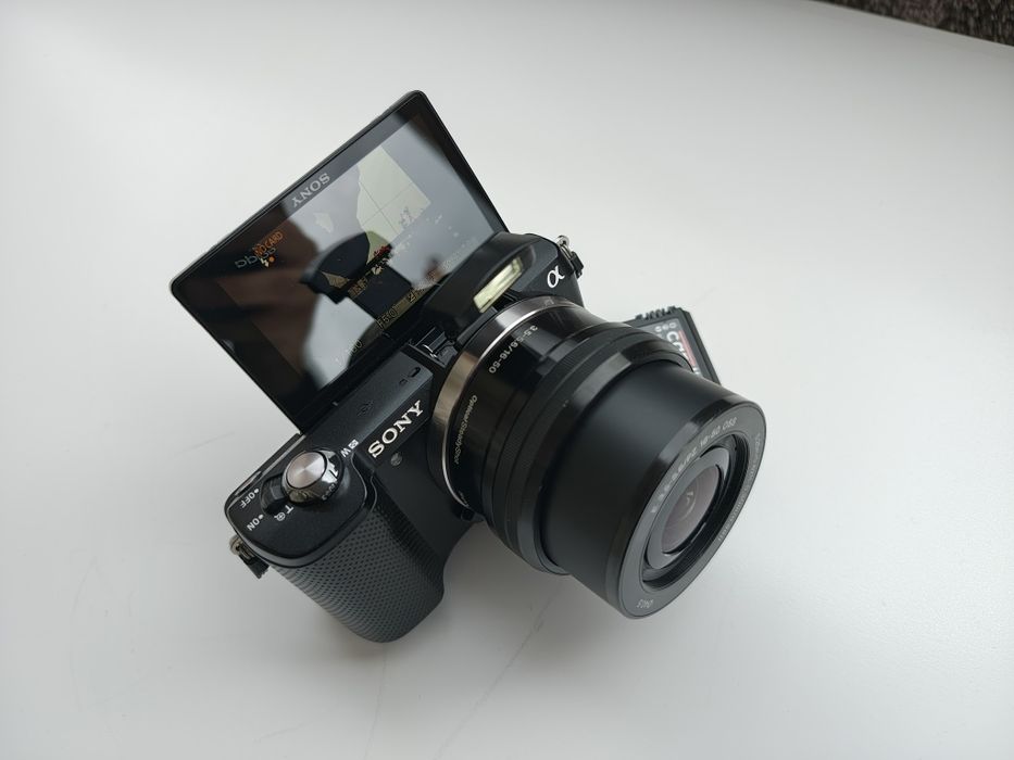 Sony Alfa A5000 20.1 mega pikseli