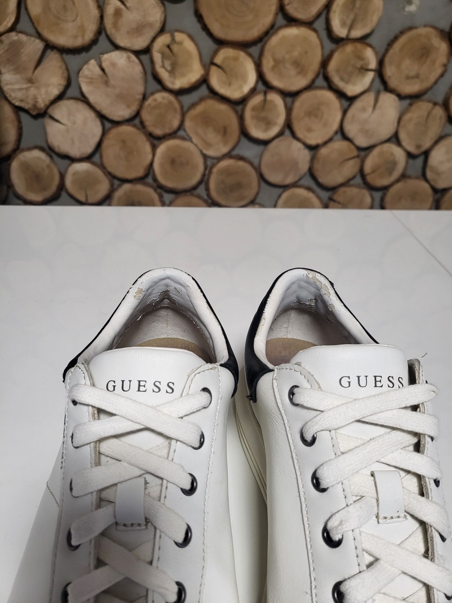 Buty męskie GUESS rozmiar 42