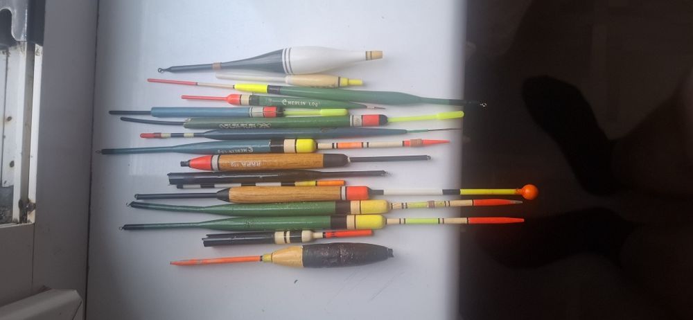 Kołowrotek Mitchell 301a plus spławiki