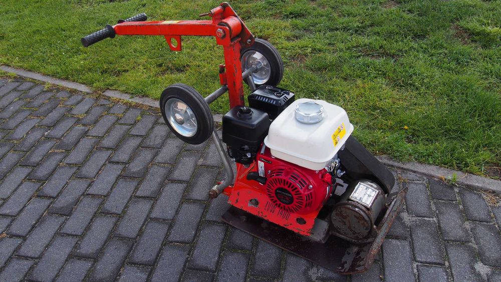 Nemaco LVW 1400 H 69 kg  Honda GX 160 Zageszczarka Ubijarka ubijak