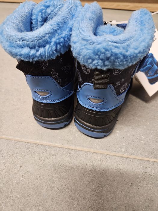 Śniegowce chłopięce