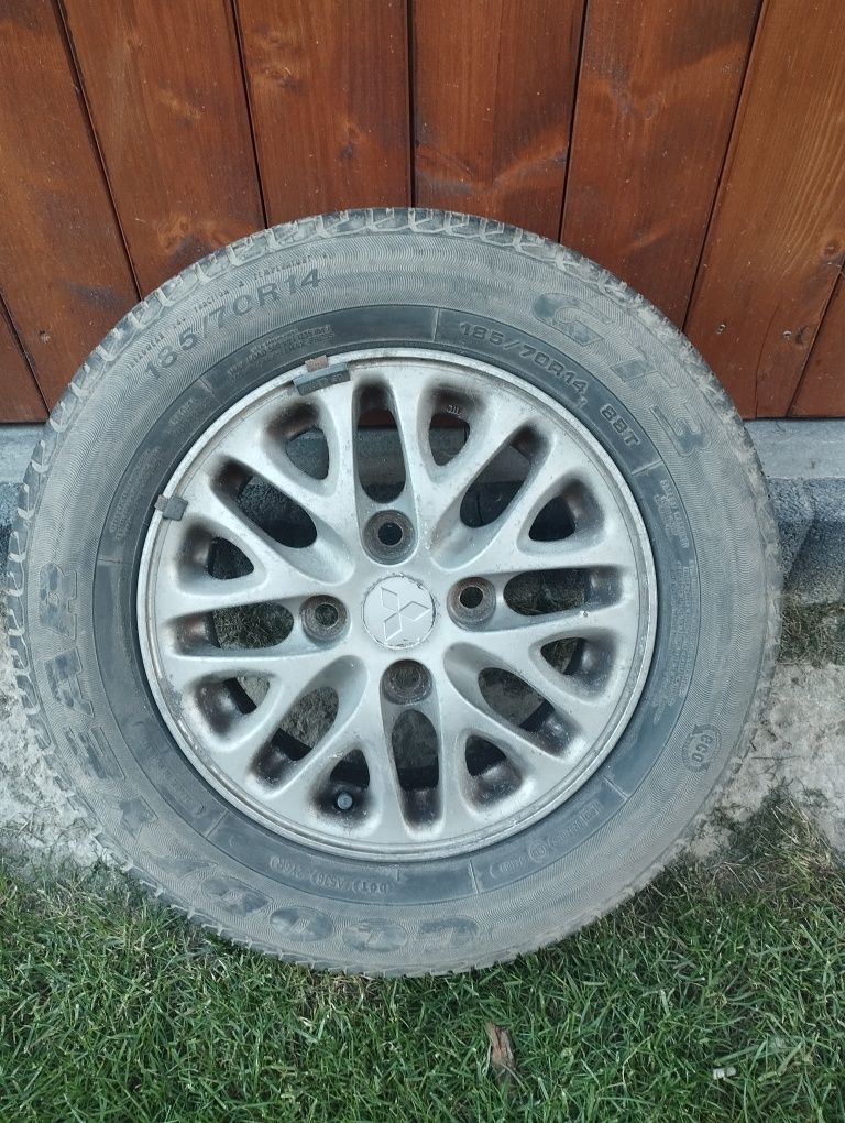 Felgi aluminiowe 14” Mitsubishi Space + opony letnie 185/70R14