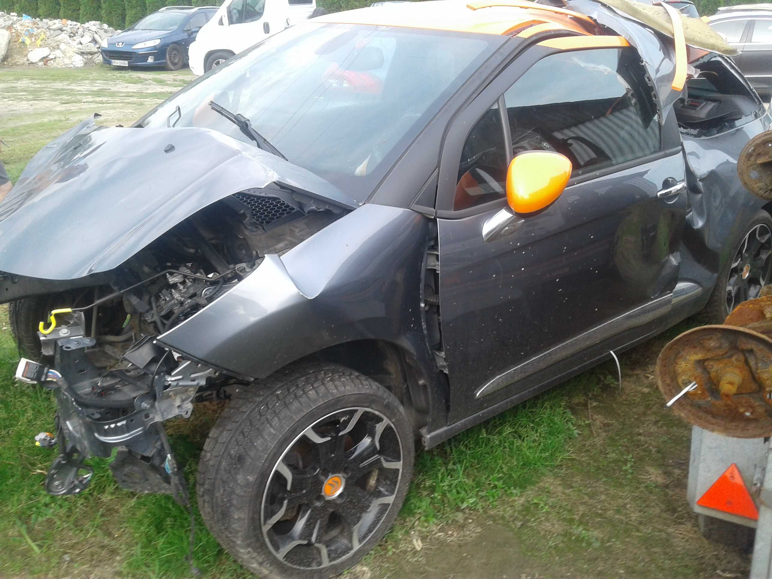 Citroen DS3 1.6 THP 2012r 3D szyba szyby z drzwi Prawa Lewa